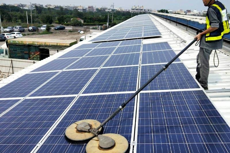 Brushes and sponges method to clean solar panel