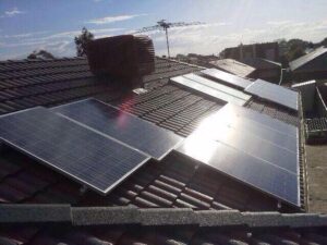 Evergreen Solar Power panel residential installation.jpg