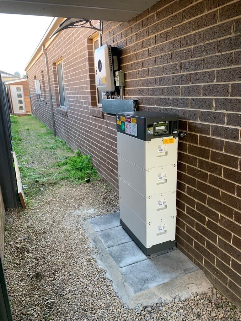 Solar Inverter and Battery installed by Solar Spirit 5.jpg