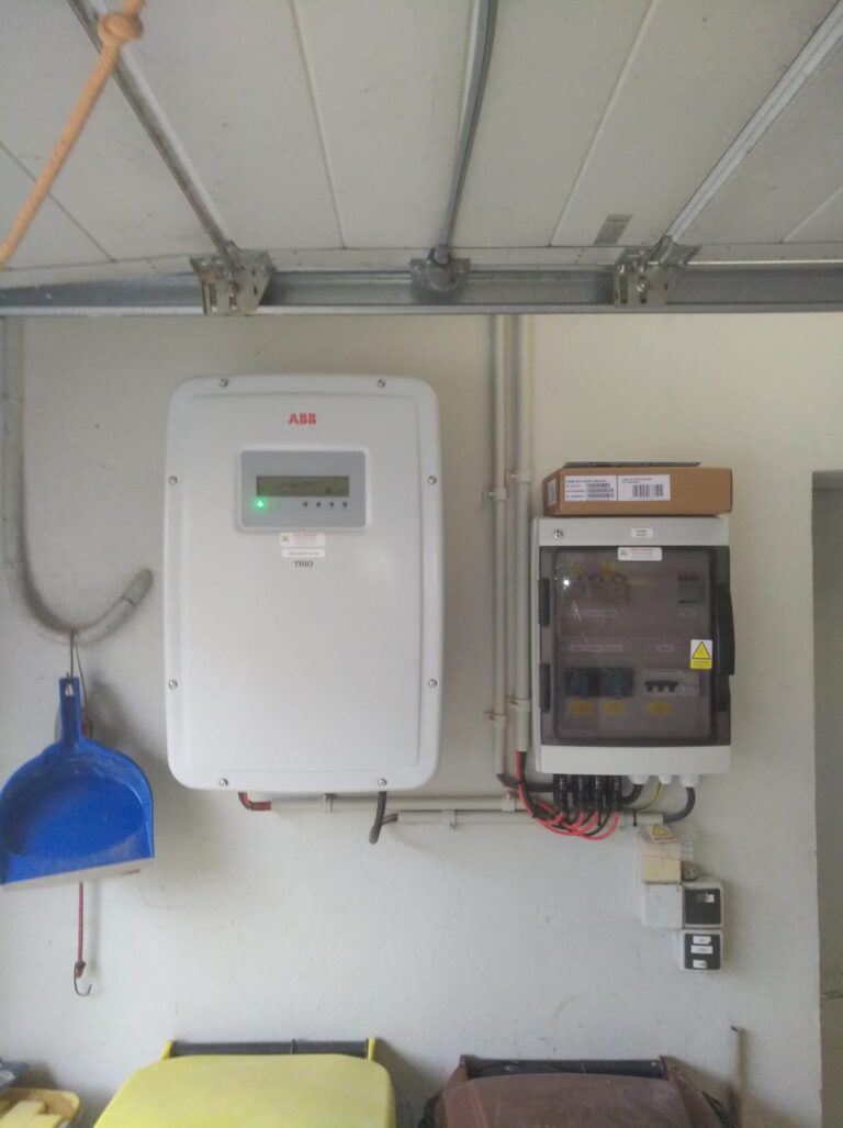 Solar Inverter installed by LONGi Solar Australia.jpg