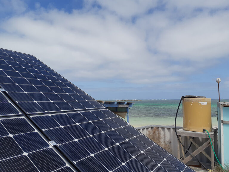 Sun City Solar panel off grid installation